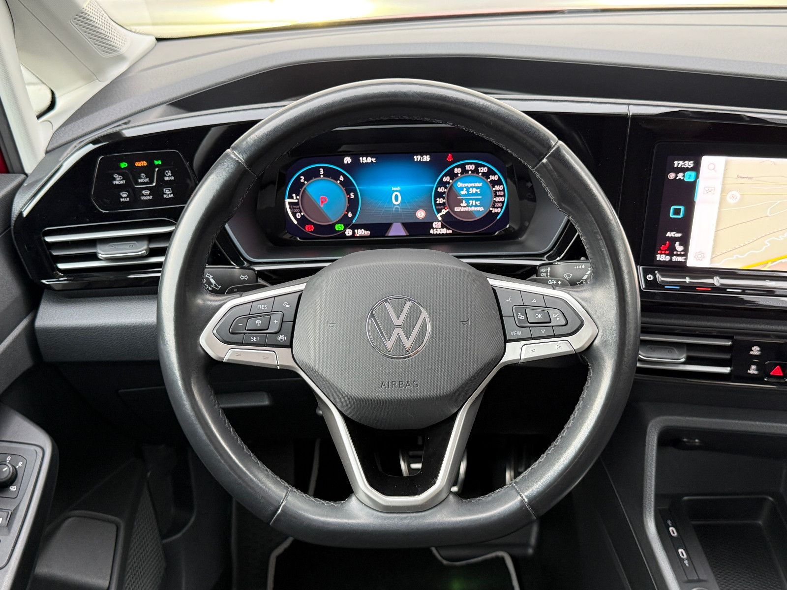 Fahrzeugabbildung Volkswagen Caddy Style TDI DSG ACC AHK Navi LED Pano Sthz