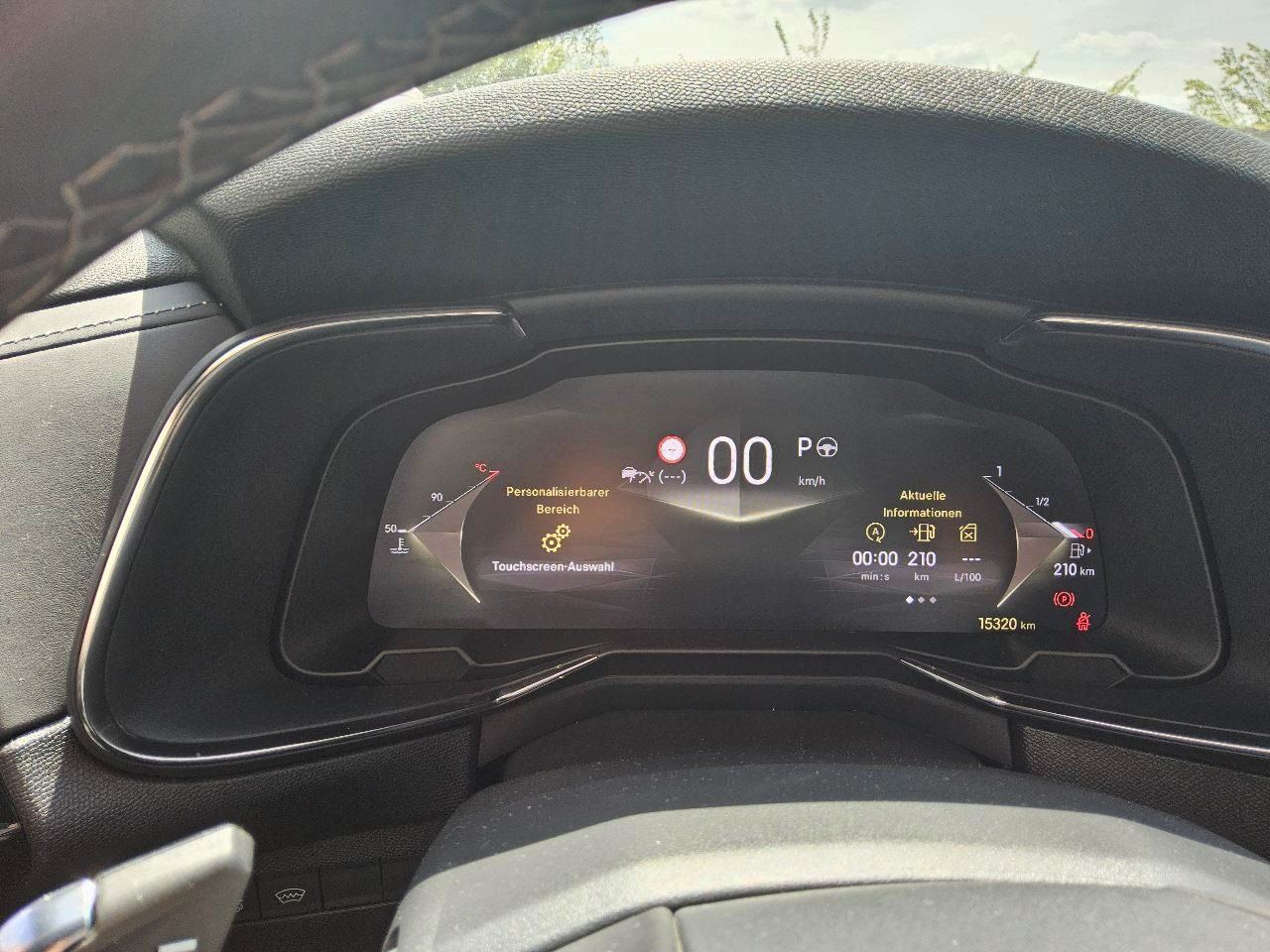 Fahrzeugabbildung DS Automobiles DS7 BlueHDi 130 EAT8 Opera Anhängerkupplung Foca