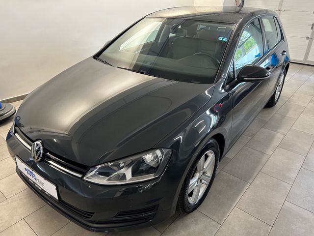 Volkswagen Golf VII Lim. Comfort. Navi / Klima