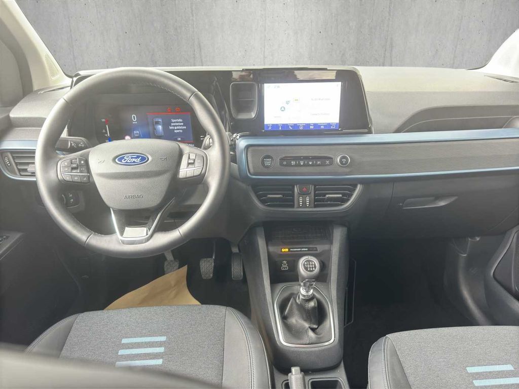 Ford Tourneo Courier — fotografia 2