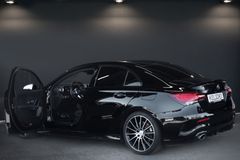 MERCEDES-BENZ A 35 AMG 4M Limousine*Keyless*Spur*SHZ*19"AMG*