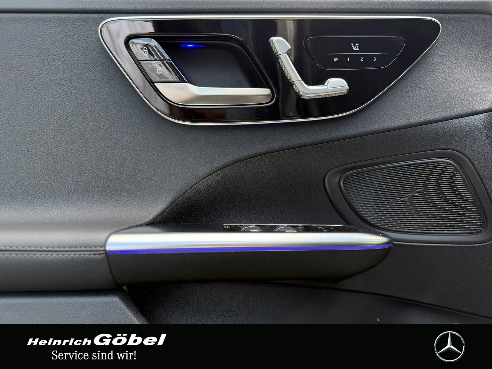 Fahrzeugabbildung Mercedes-Benz C 180 T AMG*PANORAMA*NIGHTPAKET*LED*KAMERA*