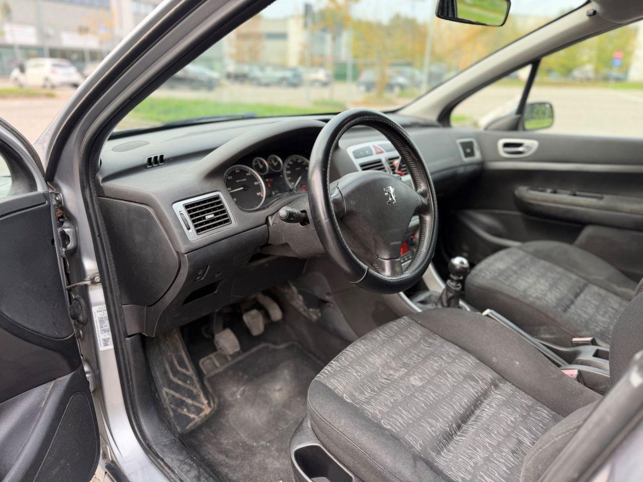 Peugeot 307 2005 — photo 7