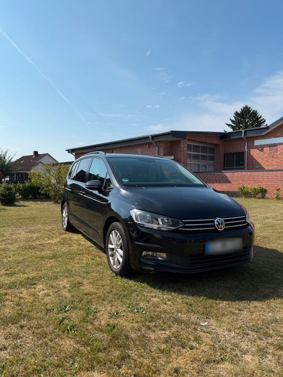 Image of Volkswagen Touran