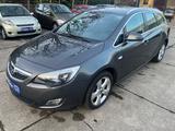 Opel Astra J Sports Tourer Sport.1HAND,PDC,AHK,SHZ - gebrauchte Opel Astra aus dem Jahr 2012