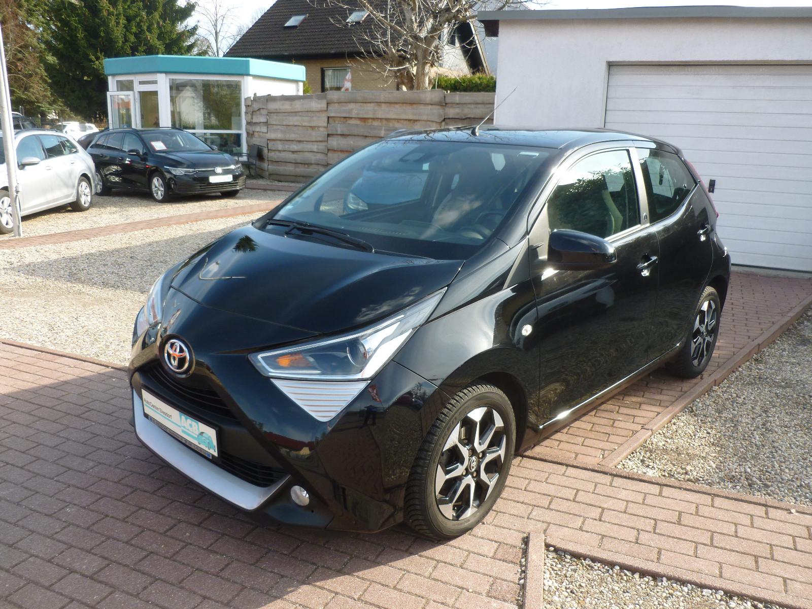 Toyota Aygo x-play Team D Automatik/DAB/Klima/PDC/MFL