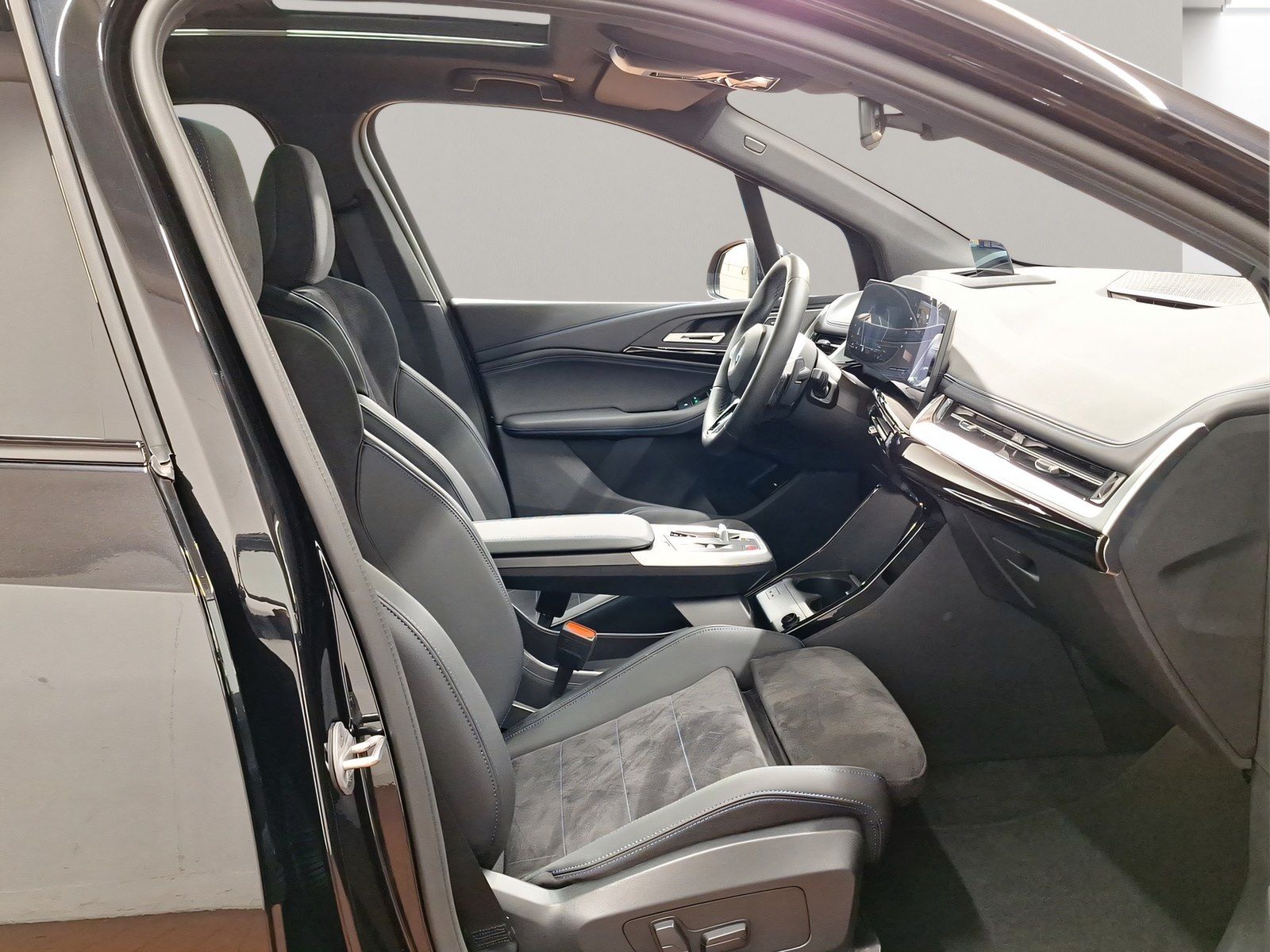 BMW 223 Active Tourer - Bild 5
