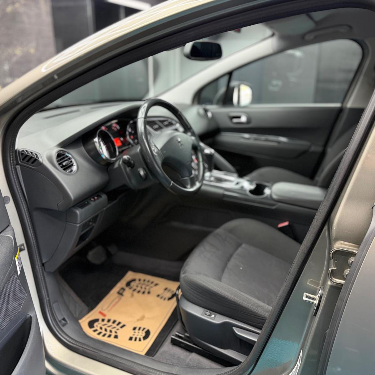 Peugeot 3008 Active/SHZ/TEMPO/AHK/AUT.