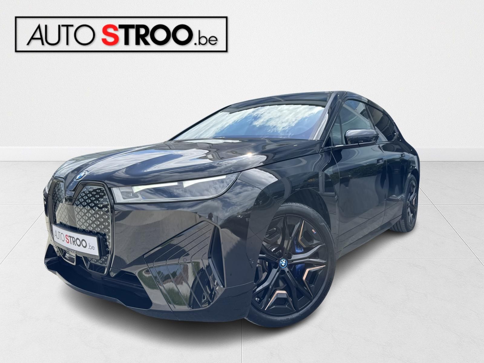 BMW iX xDrive40 M SPORT | PANO | sky lounge | BLACKP