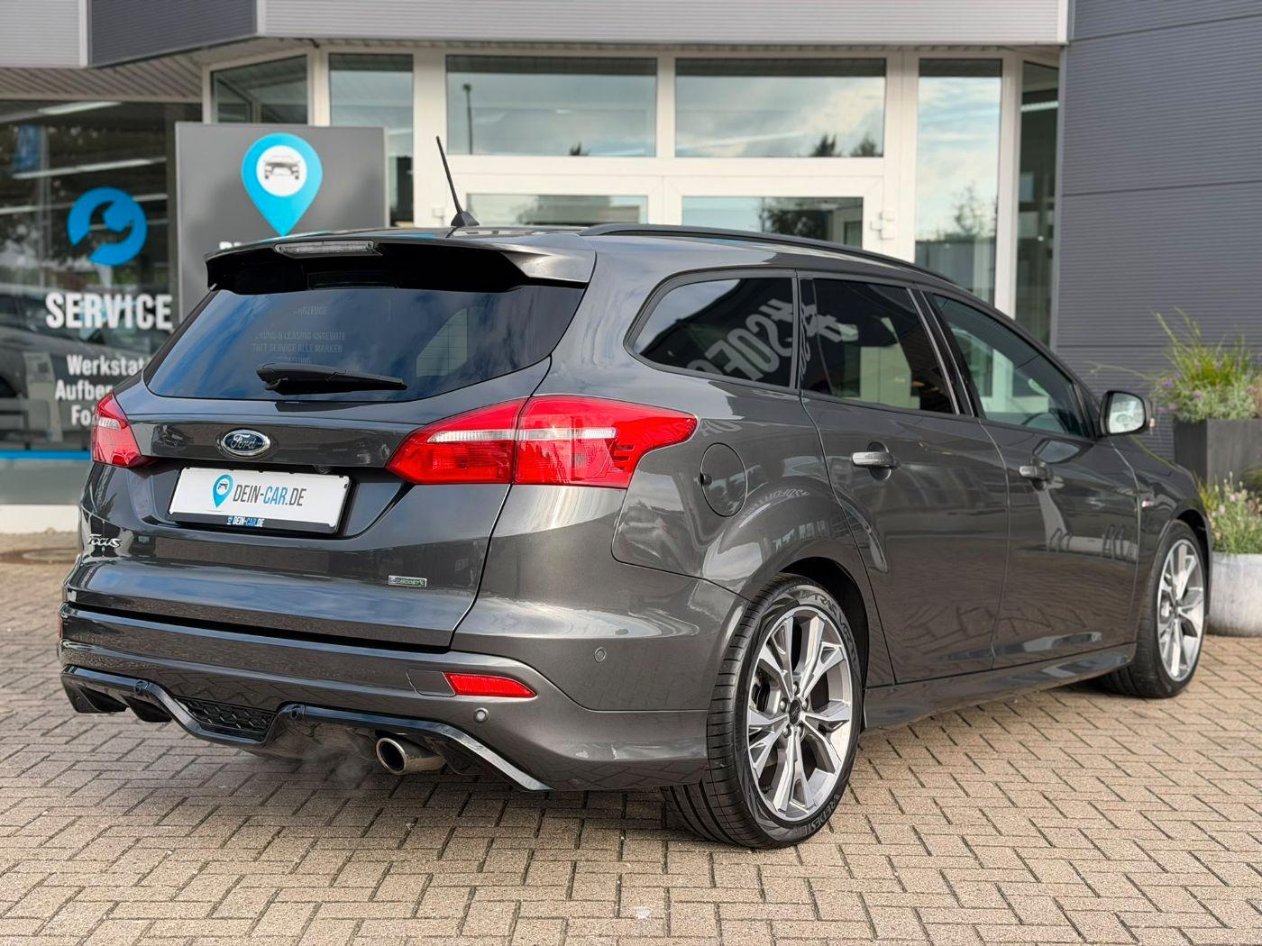 Ford Focus ST-Line Navi PDC SHZ Winterp. Facelift Kam