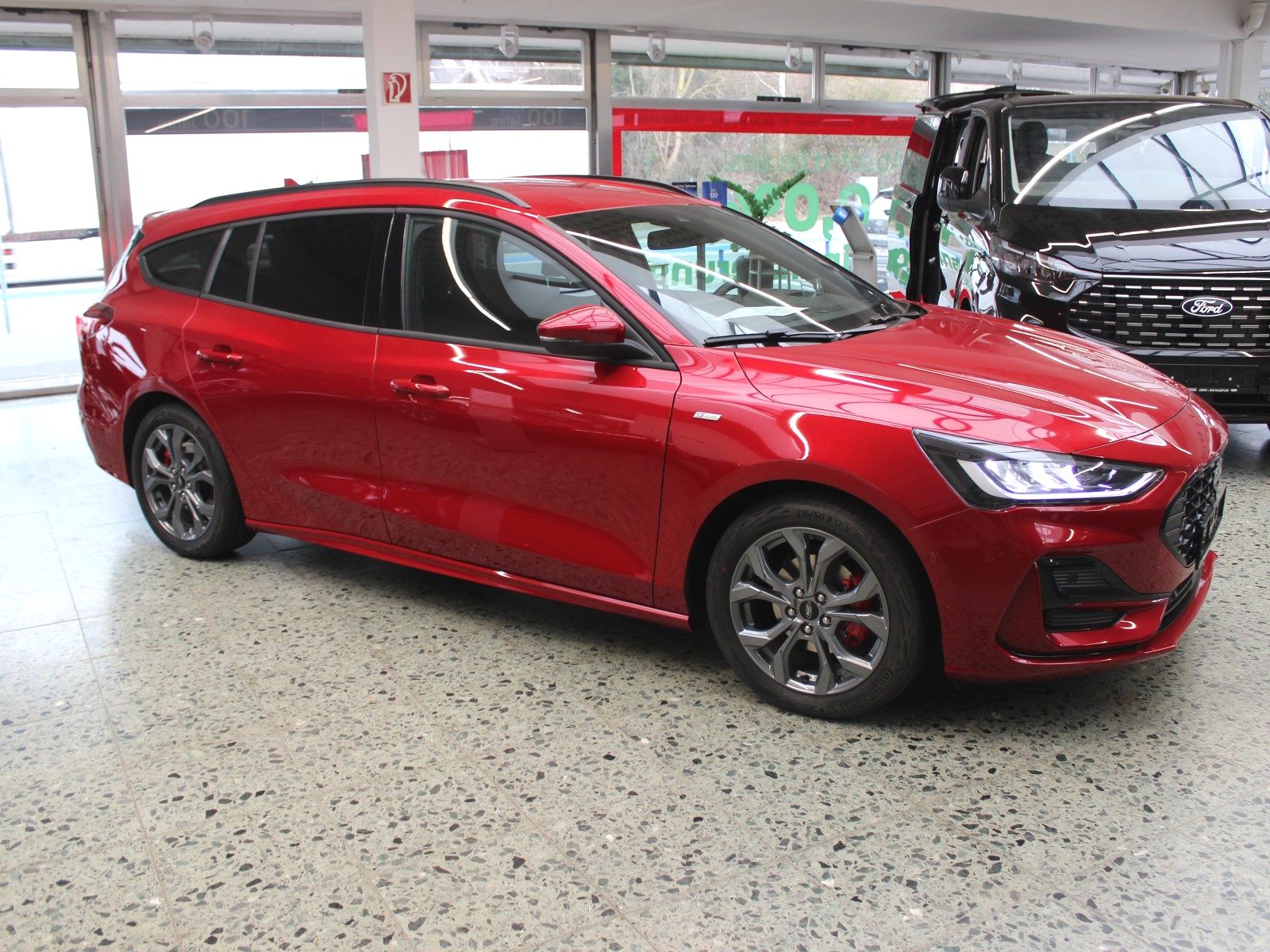 Fahrzeugabbildung Ford Focus ST-Line 1,0 EcoBoost Mild Hybrid