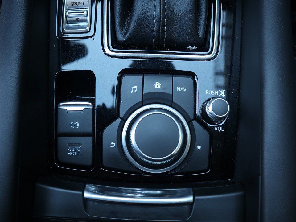 Fahrzeugabbildung Mazda 6 L Exclusive-Line G-165 AT LEDER-S NAVI el.Sitz