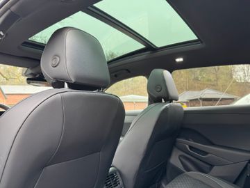 Volkswagen T-Roc 1.5 eTSI  R-Line neues Modell Black Style