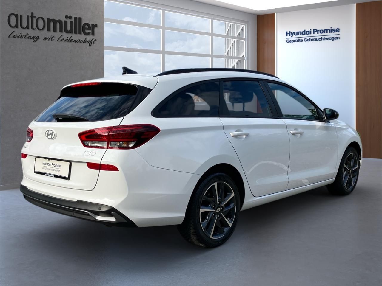 Fahrzeugabbildung Hyundai i30 ADVANTAGE LED*CARPL*SHZ*LHZ*KAM*2Z-K