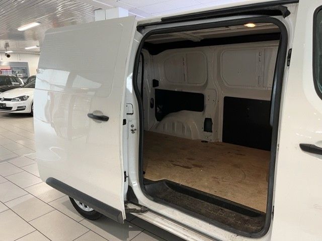 Fahrzeugabbildung Opel Vivaro Cargo 1.5 D "M" EDITION KLIMA/TEMP./PDC