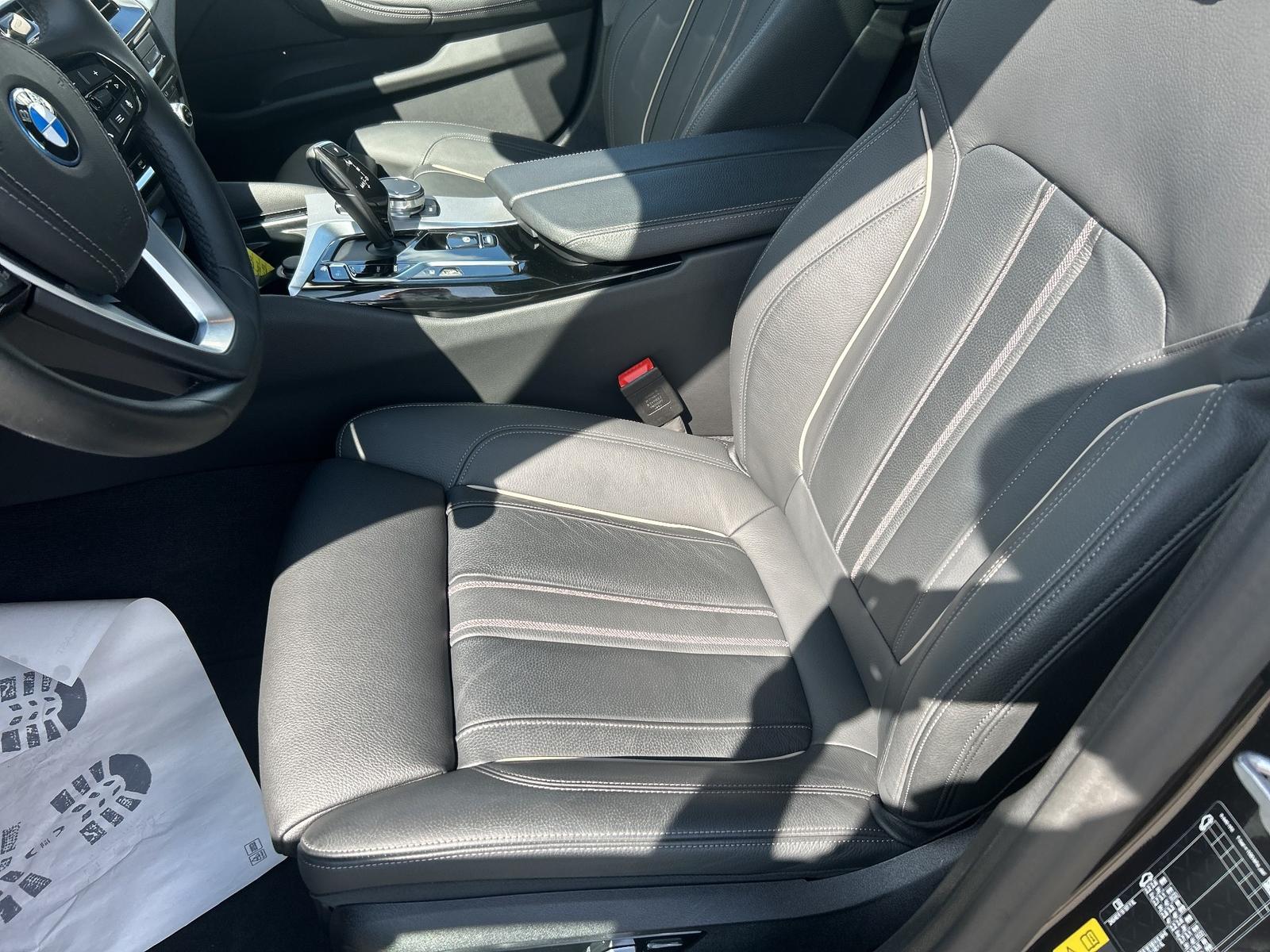 BMW 530e Tour LASER PANO Head-Up Komfortsitz Laserli
