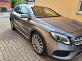 Mercedes-Benz GLA 250 4MATIC DCT -AMG-Line Panorama - Mercedes-Benz GLA-Klasse von privat