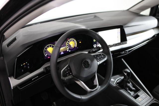 Volkswagen Golf VIII 1.5 TSI Life *2XPDC*ACC*LED*NAV*SHZ*