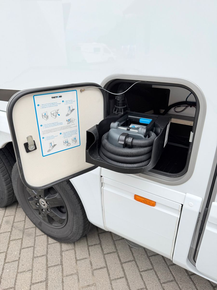 Fahrzeugabbildung Bürstner Elegance I 920 G