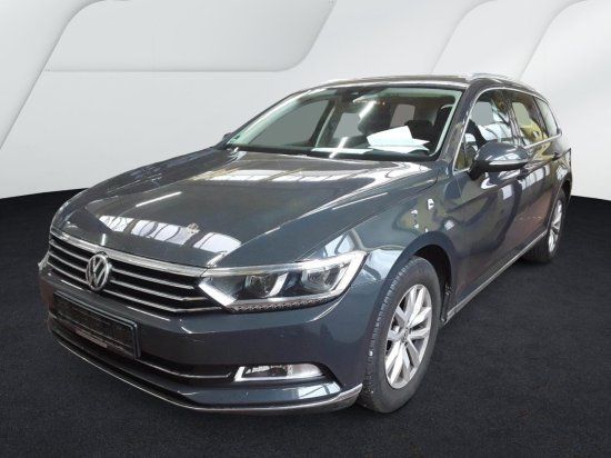 Volkswagen Passat Variant 1.5 TSI Highl*LED*KAMERA*AHK*NAVI