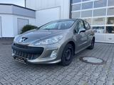 Peugeot 308 Access*Navi*Klima*TÜV Neu* - Peugeot 308 Access mit Benzin-Antrieb