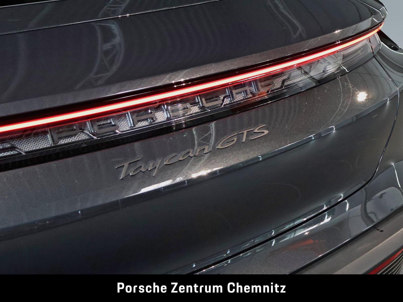Porsche Taycan GTS HA-Lenkung;Massage;HD-Matrix;Head-Up