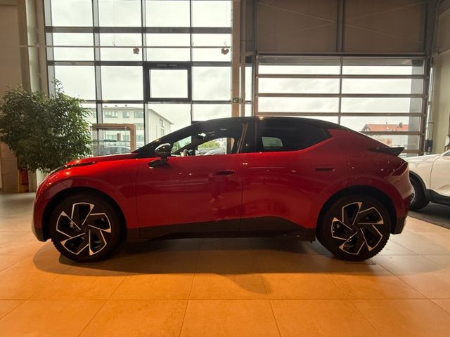 Lynk & Co 02