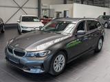 BMW 318d Touring Aut.Navi 8-fach Ambiente 1.Hand - BMW 318: Kombi, 318d