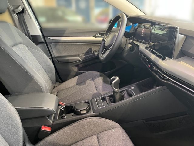Fahrzeugabbildung Volkswagen Golf 1.0 TSI MOVE GJR NAVI ACC