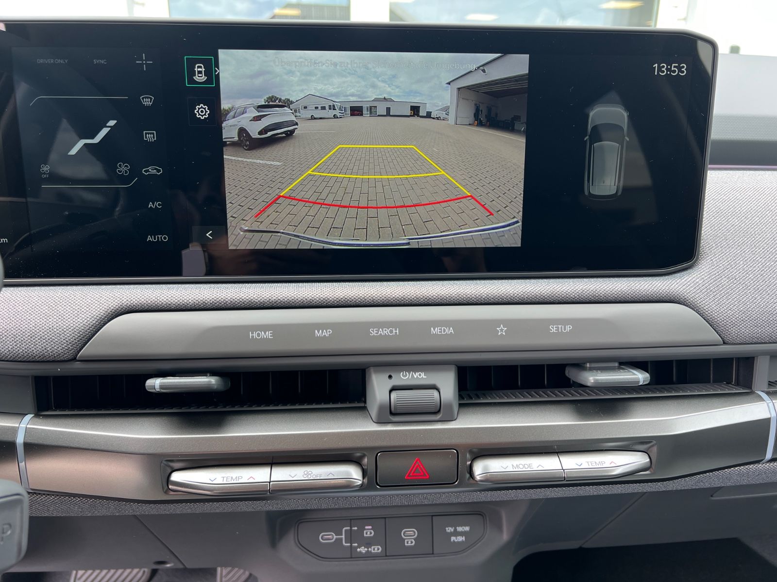 Fahrzeugabbildung Kia EV3 81.4 EARTH WIC BUS UPG