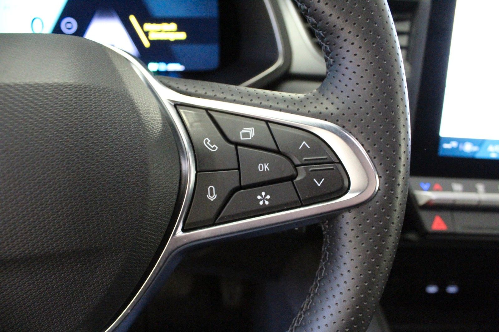 Fahrzeugabbildung Renault Symbioz E-Tech Full Hybrid 145 Techno *Winterp.*