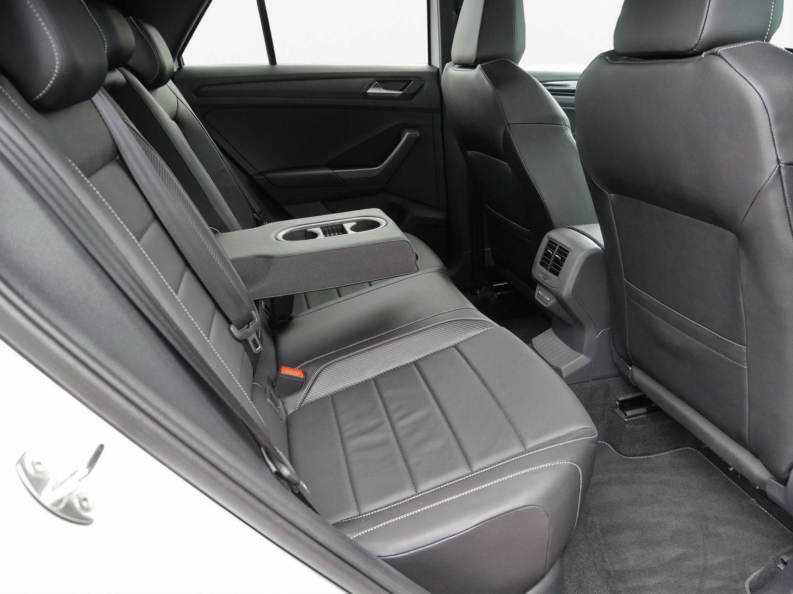 Volkswagen T-Roc - Bild 19