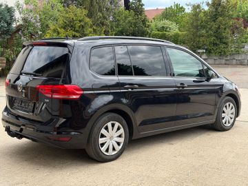 Volkswagen Touran - 6