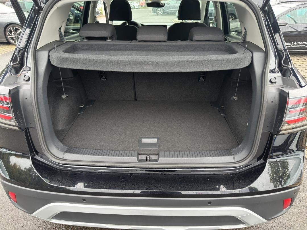 Fahrzeugabbildung Volkswagen T-Cross 1.0 TSI 70 kW Life LED,Navi,SHZ,ACC,PDC