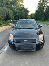 Ford Fusion - gebrauchte Ford Fusion aus dem Jahr 2012