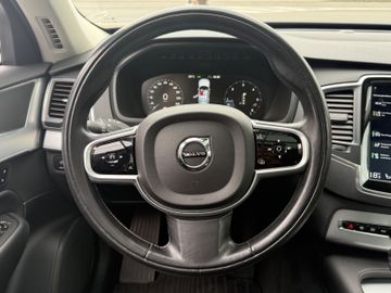 Volvo XC90 - 11