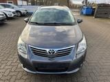 Toyota Avensis Kombi 2.0 D-4D*Kamera*Navi.*SHZ*AHK* - Toyota Avensis Gebrauchtwagen in Hamburg