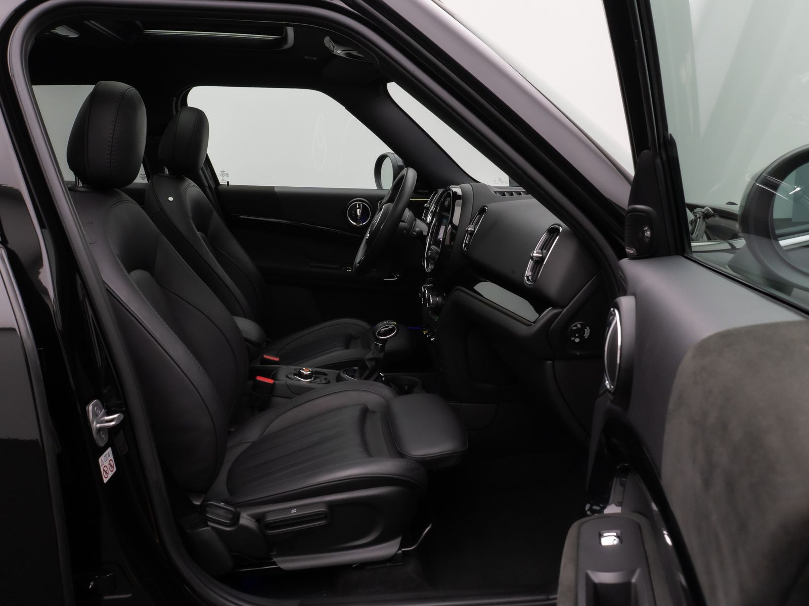 Fahrzeugabbildung MINI Countryman SE (Cooper) ALL4 Panorama Kamera HUD