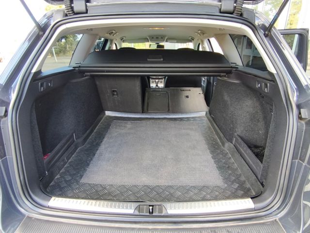 Volkswagen Passat Variant Comfortl*DSG*Bi-Xen*Navi*PDC*