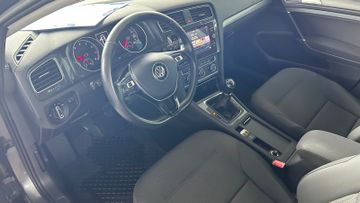 Volkswagen Golf - 10