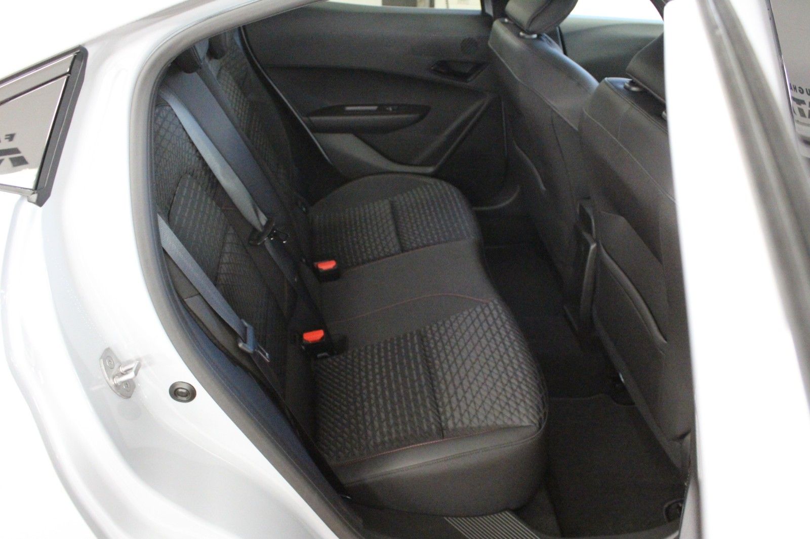 Fahrzeugabbildung Renault Clio TCe 115 Techno *Winter*Safety-Paket*