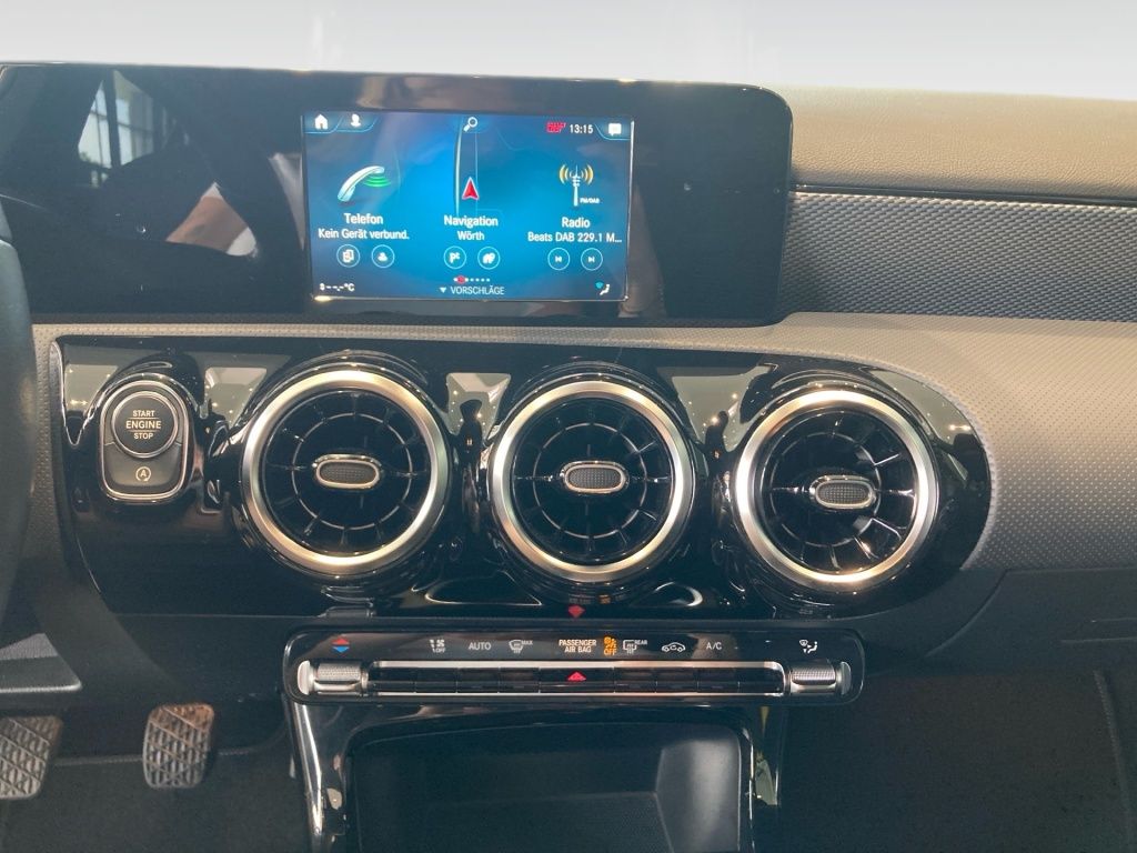 Mercedes-Benz A 180 Progressive Night MBUX Navi-Pl LED PDC SHZ foto 13