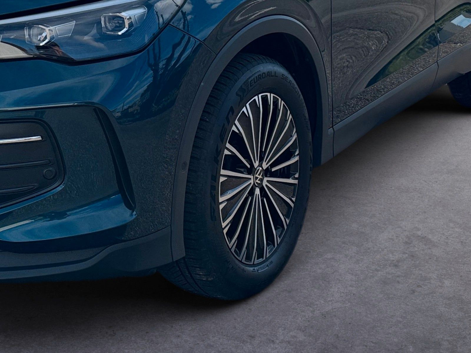 Fahrzeugabbildung Volkswagen Tiguan 1.5 eTSI Life