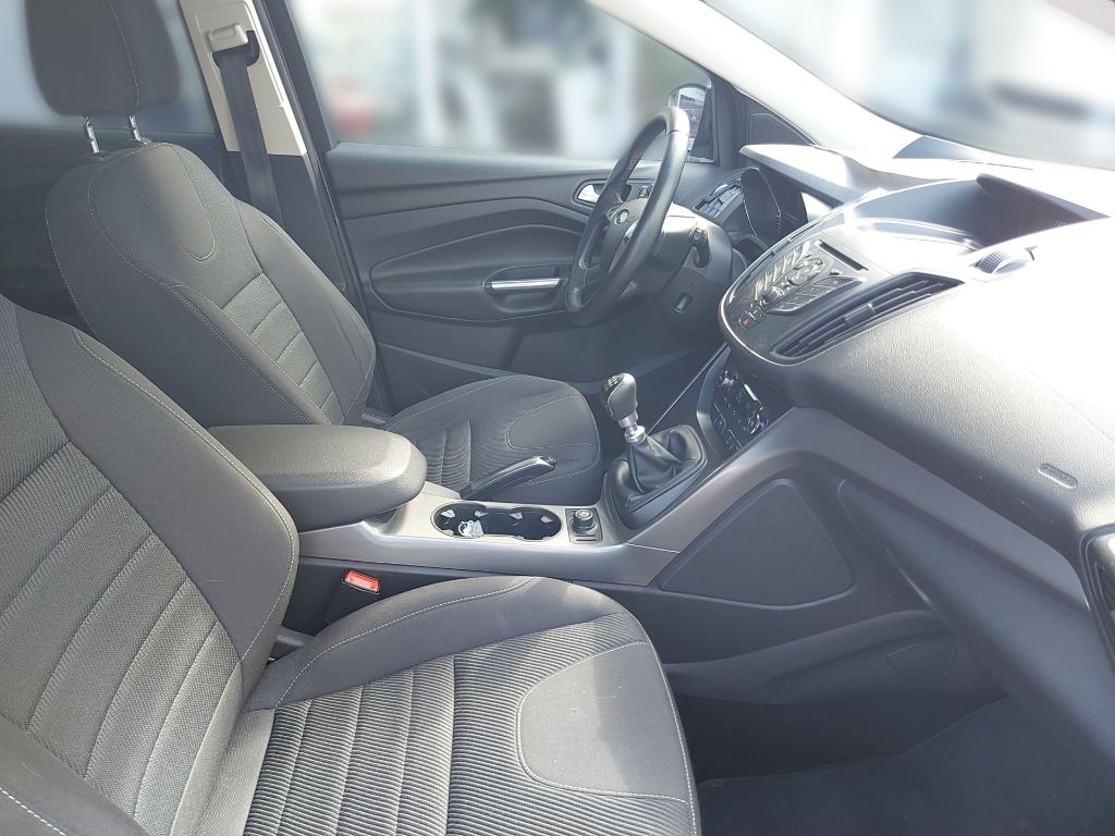 Fahrzeugabbildung Ford KUGA 1.6 TREND 150 PS 6-Gang 2WD