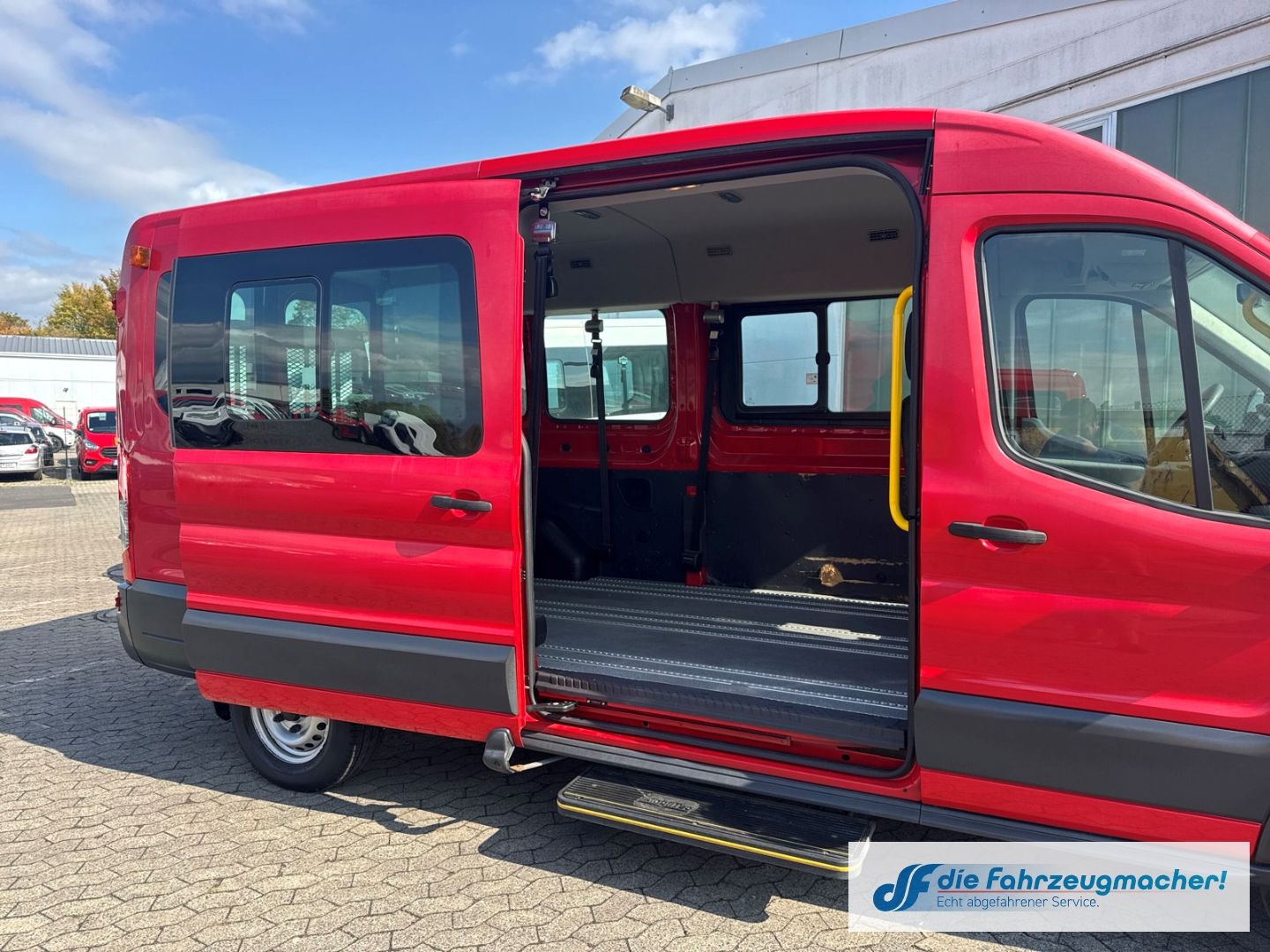Fahrzeugabbildung Ford Transit Kombi 350 L3 Trend 2.2 TDCi DPF *2364 *K