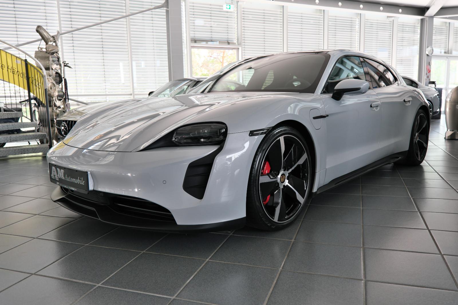 Porsche Taycan GTS Sport Turismo BOSE Pano 21 Zoll DE