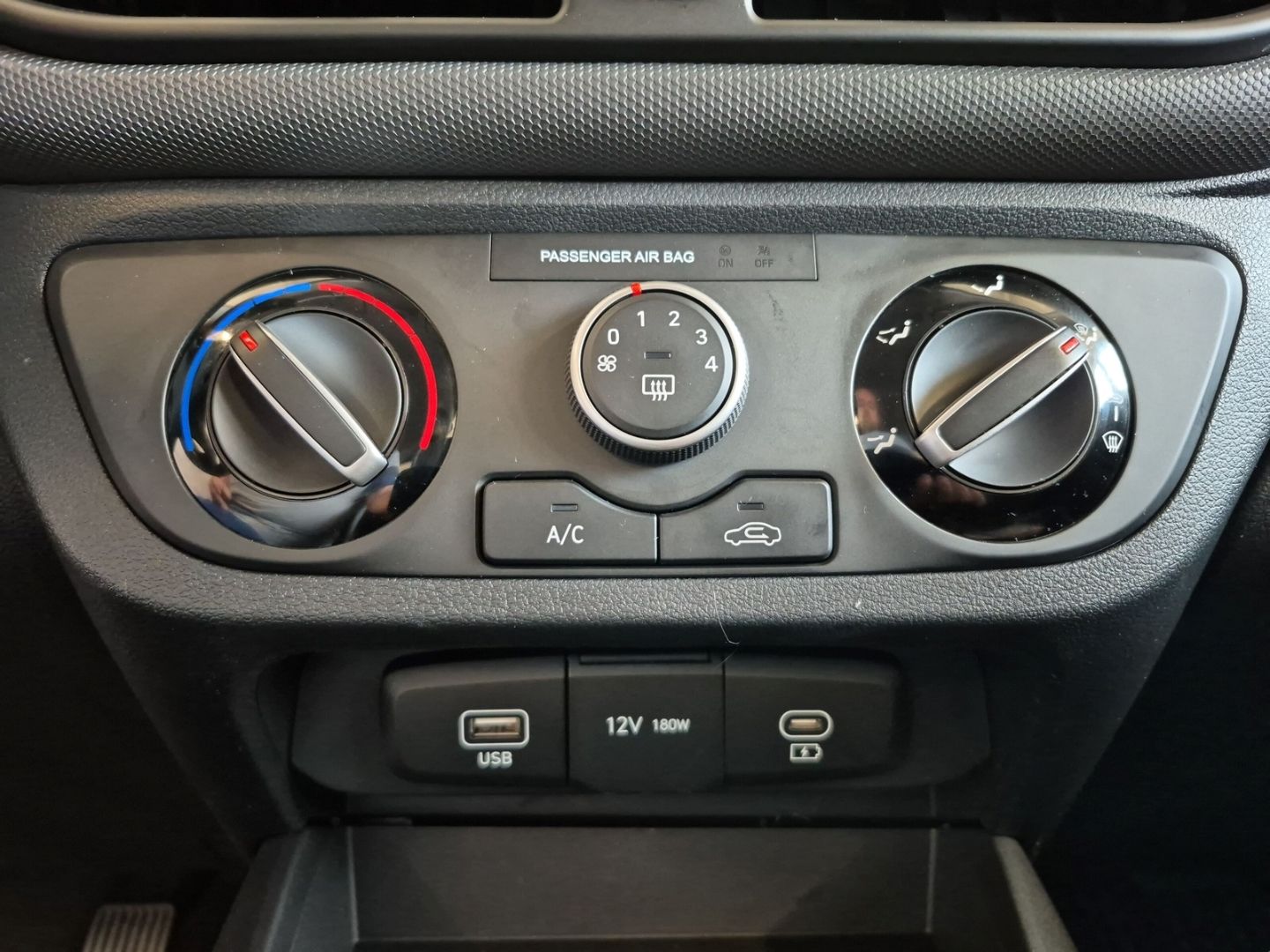 Hyundai i10 – Bild 14