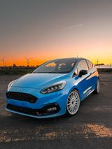 Ford Fiesta ST Edition - Ford Fiesta: ST Edition