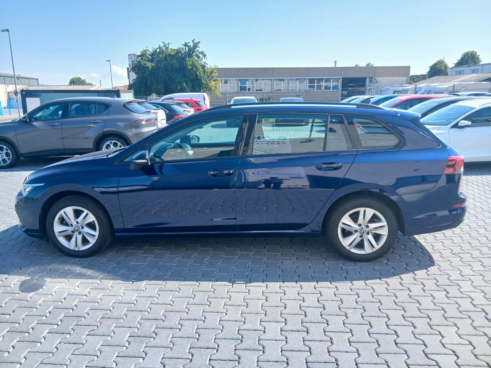 Volkswagen Golf VIII Variant Life vom Kfz Meisterbetrieb, миниатюра 9