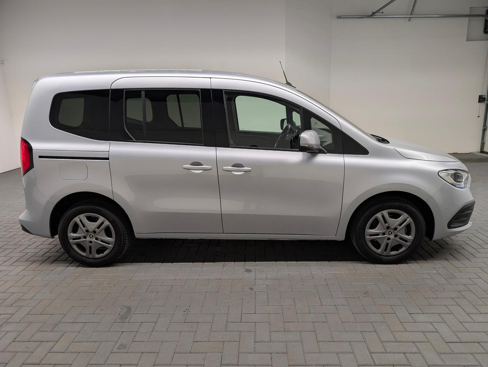 Mercedes-Benz T 180 Style Navi/Kam/SHZ/Tempomat/PDC